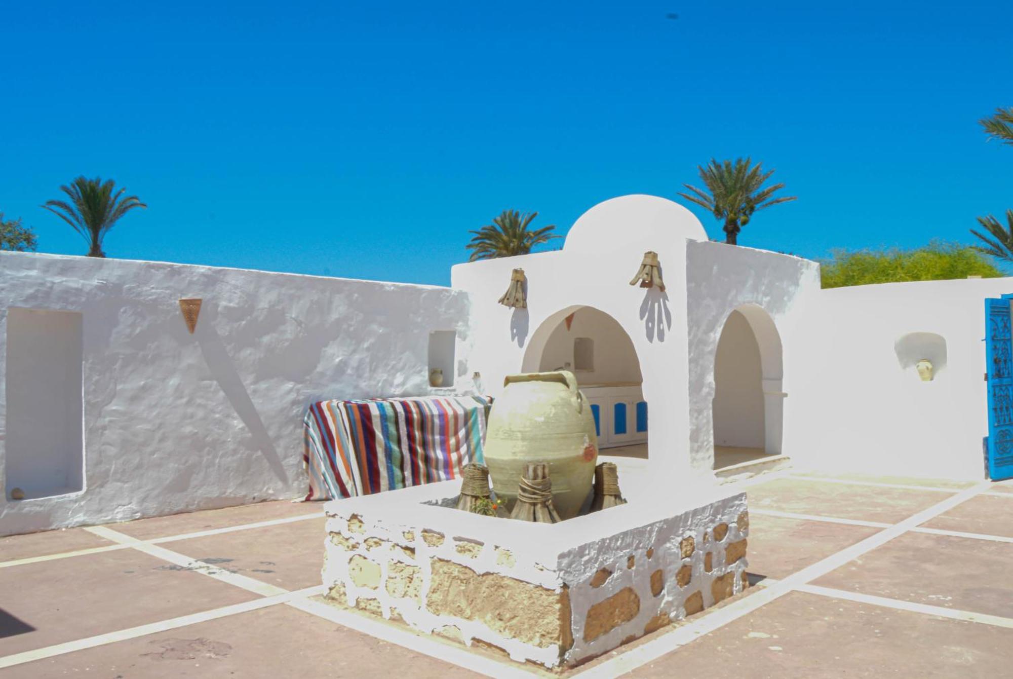 Le Patio De Mezraya Bed & Breakfast Mezraia ภายนอก รูปภาพ