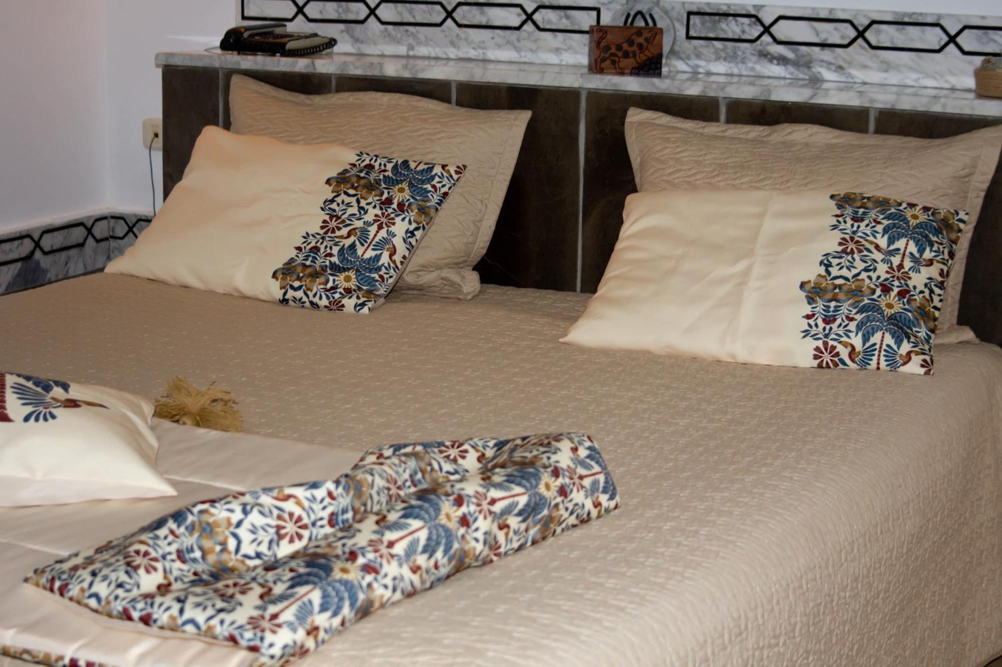 Le Patio De Mezraya Bed & Breakfast Mezraia ภายนอก รูปภาพ